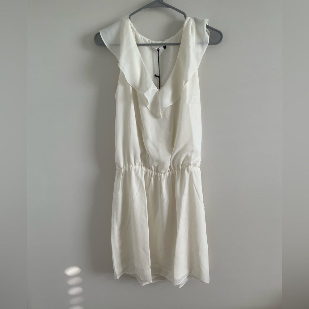 Presley Ruffle Neck Mini Size Large - Picture 2 of 6